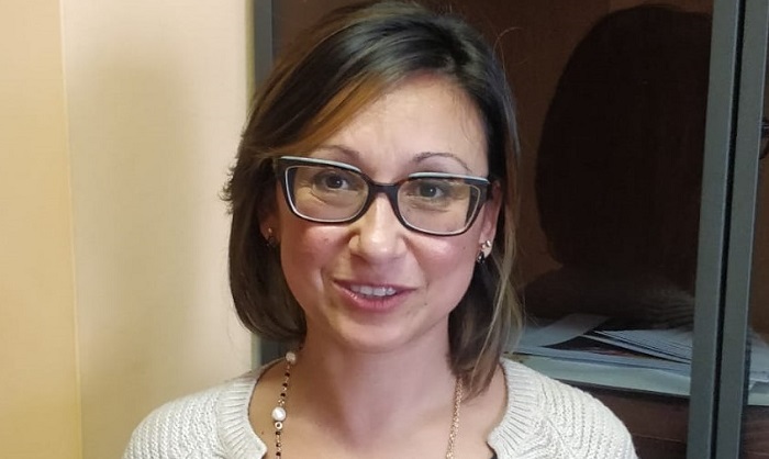 La dottoressa Tina Caltavuturo nello staff di cure palliative a Vercelli