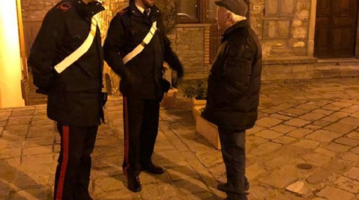 Con la truffa dell'acqua porta via a un anziano 2000 euro