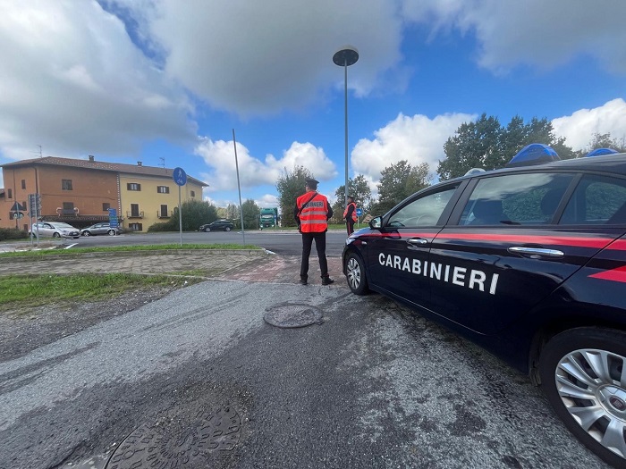 Durante la spaccata a un bar ferito un carabiniere