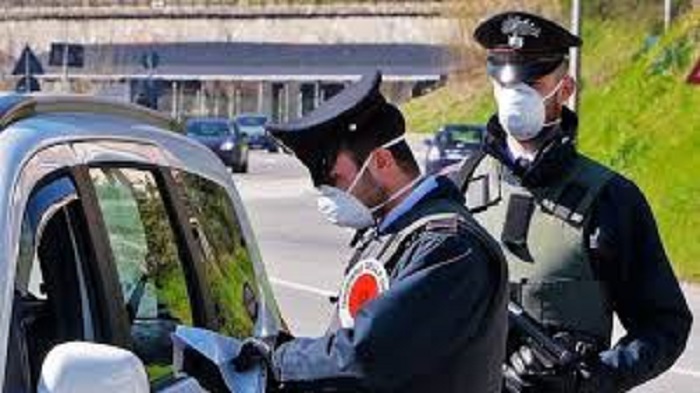 Spinello in compagnia: denunciati quattro giovani