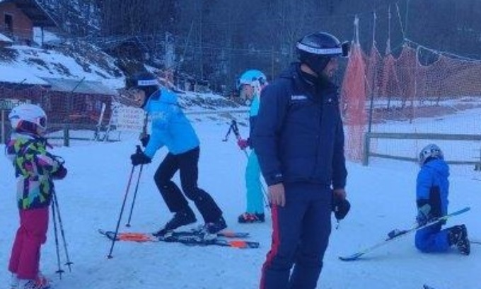 Alagna: i carabinieri spiegano ai giovani i rischi sulle piste
