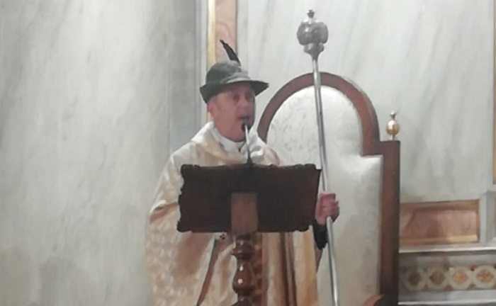 Don Andrea Matta accolto nella parrocchia di Santhià