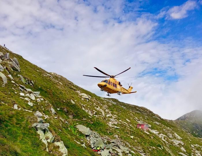 Volo di 40 metri per un uomo a Postua lungo il sentiero