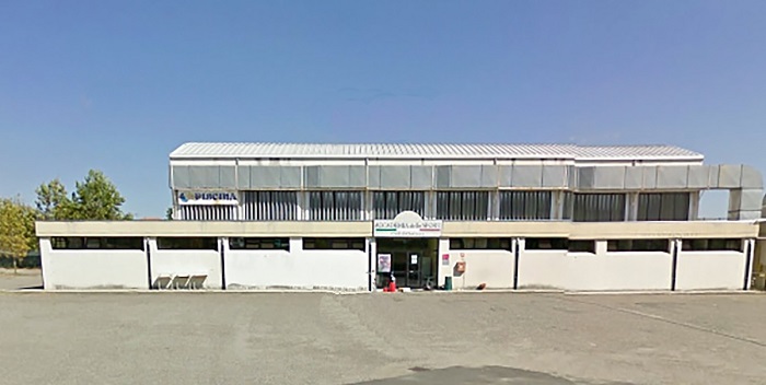 Lavori al palazzetto dello sport di Gattinara
