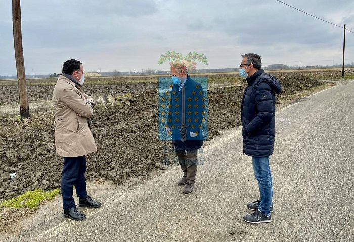 Sopralluogo dopo l'alluvione sulla strada di Pezzana