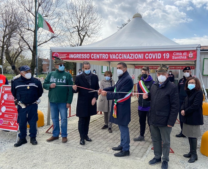 Inaugurato il nuovo centro vaccinale a Santhià