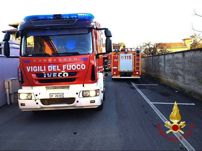 Masso cade sulla strada ad Alto Sermenza