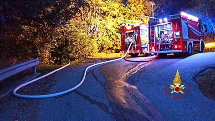 A fuoco una legnaia a Valduggia