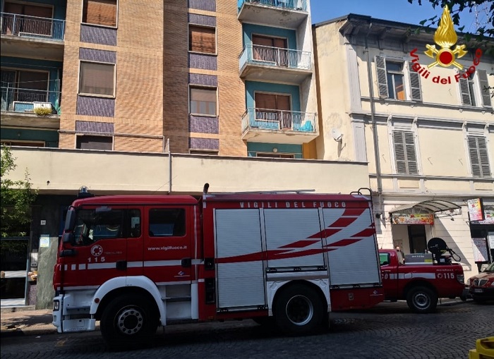 Va a fuoco una cucina in corso Prestinari a Vercelli