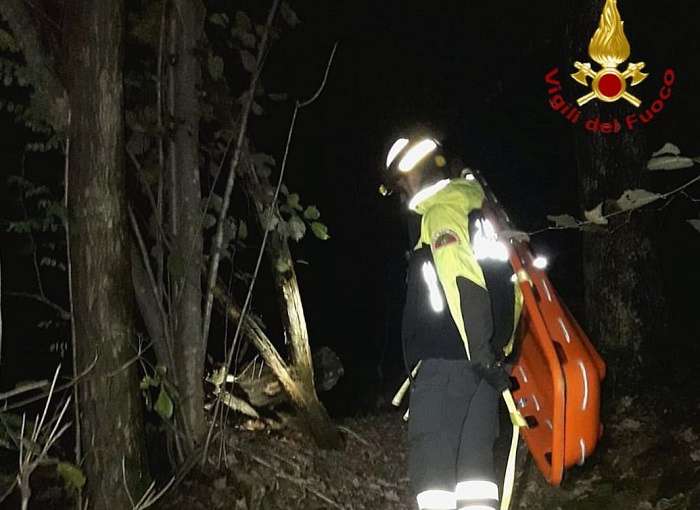 Anziano disperso nel bosco recuperato di notte in Valsesia