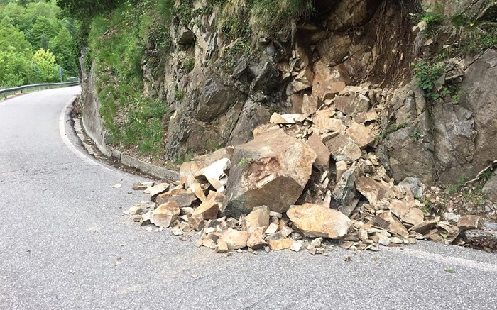 Frana sotto controllo tra Sabbia e Varallo