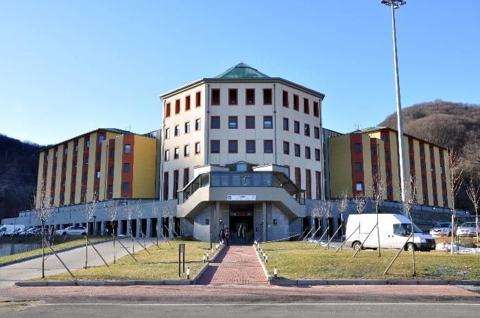 Ospedale Borgosesia centro Covid, ma manterrà tutti i servizi