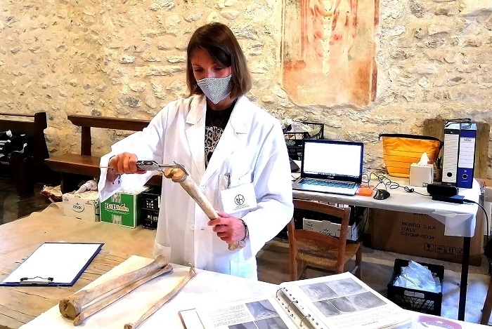 Osteoarcheologi e paleopatologi dell’Insubria nel fiume di ossa a Vercelli e nei siti della Valcuvia