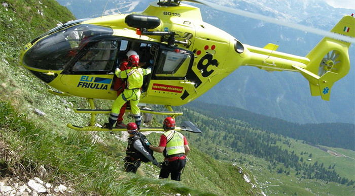 Stroncato da un malore all'alpe di Mera