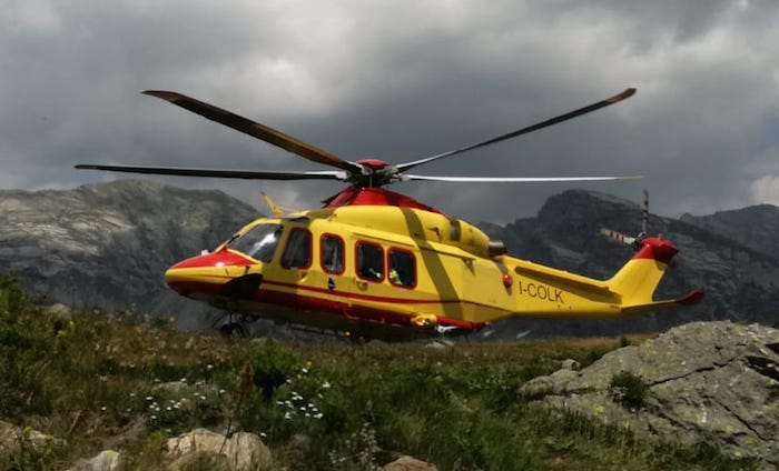 Cade sugli sci all'Alpe di Mera, donna in ospedale a Biella