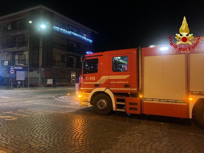 Allarme per una fuga di gas nella notte a Santhià