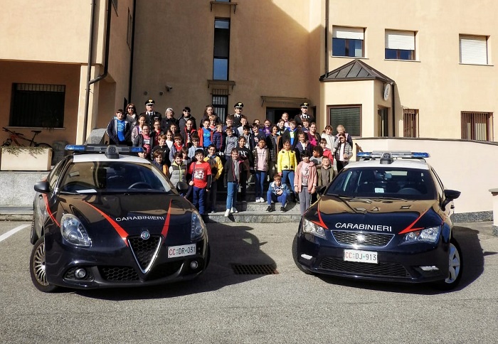 Carabinieri, la caserma di Borgosesia accoglie gli studenti