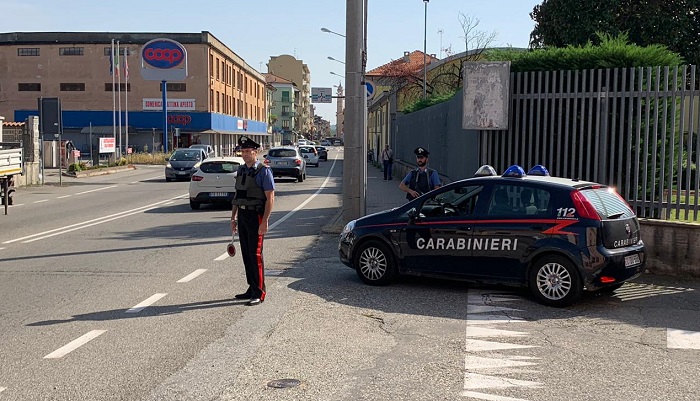 Minaccia l'inquilino, anziano denunciato nel Vercellese