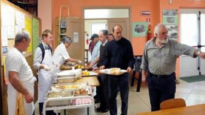 Mensa amica a Borgosesia, un pasto per tutti i valsesiani
