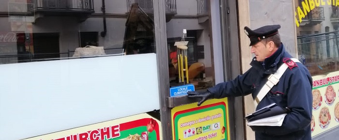 Tentata rapina al negozio di kebab, arrestato a Trino