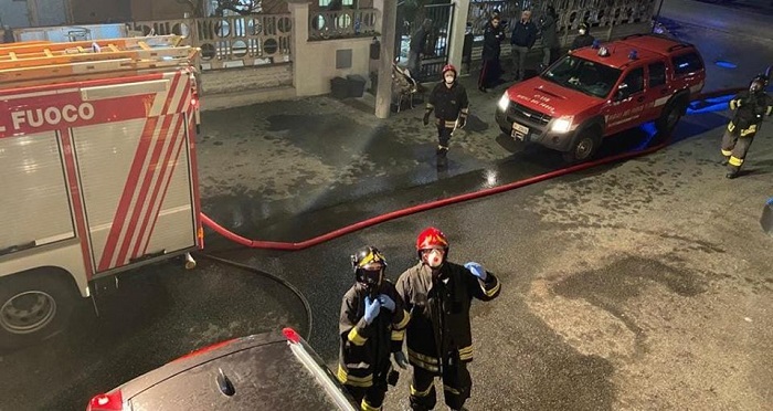 Scatta la solidarietà per le famiglie senza casa dopo l'incendio