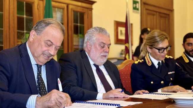 Firma protocollo