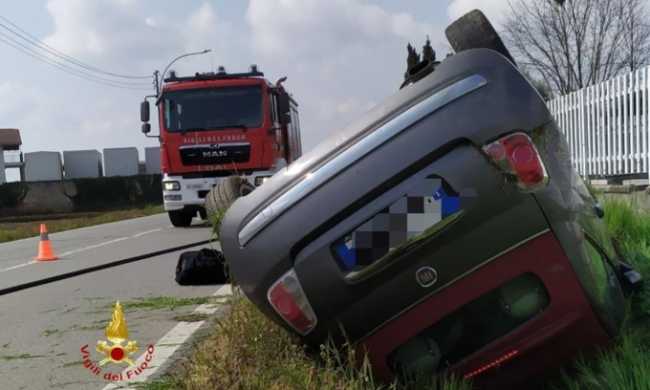 INCIDENTE AUTO RIBALTATA
