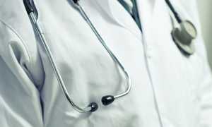 Medico stetoscopio