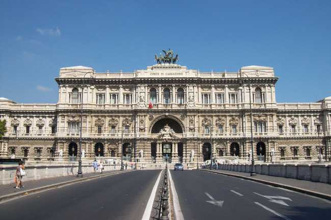 Roma 2011 08 07 Palazzo di Giustizia