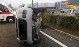 auto incidente croce rossa