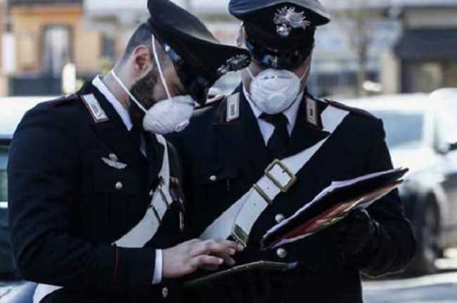 carabinieri mascherina volto
