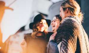 donne sorridono