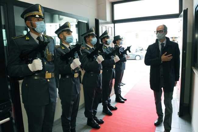 finanza vercelli visita prefetto