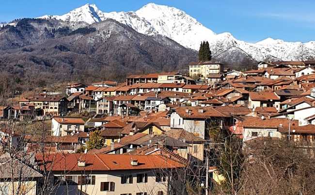 guardabosone paese