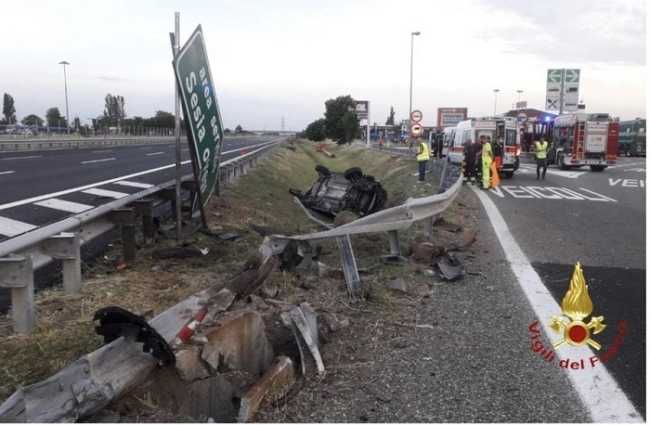 incidente autostrada a26 sesia