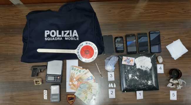 polizia droga vercelli