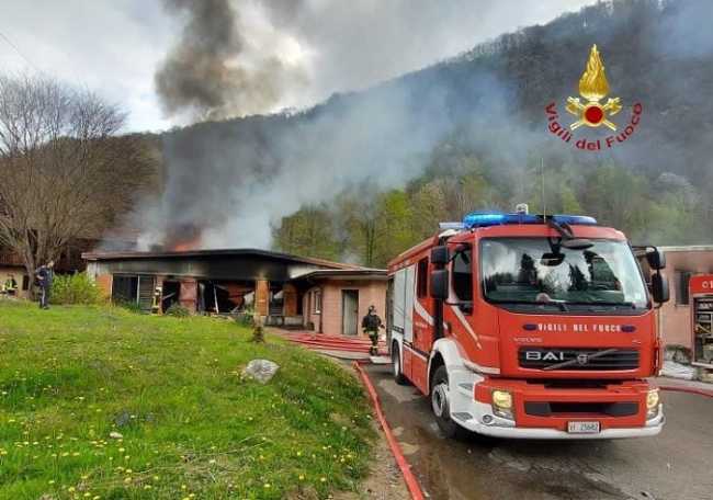 varallo incendio sfilacciaturaa