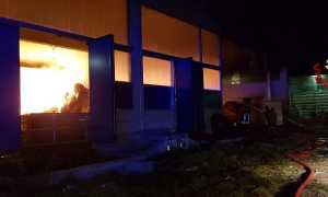 vigili del fuoco incendio azienda agricola