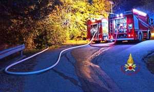 vigili del fuoco incendio notte a