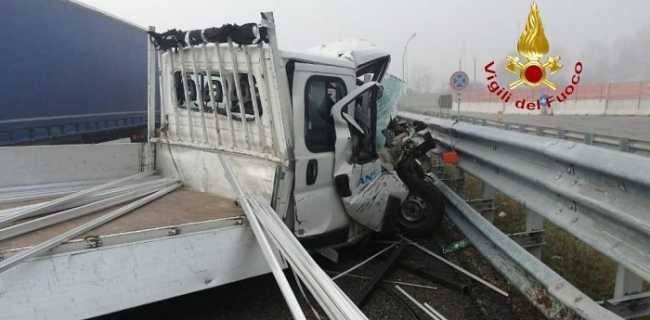 vigili del fuoco incidente autostrada