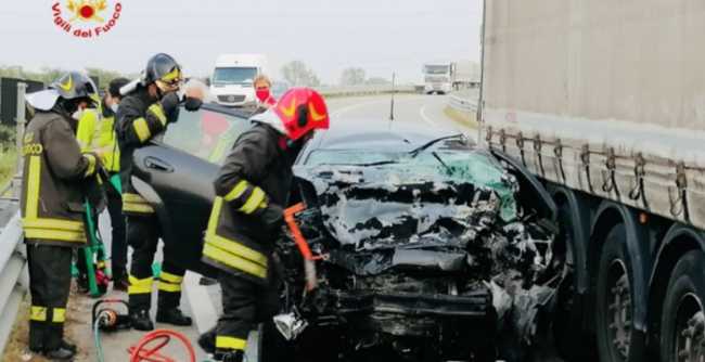 vigili del fuoco incidente santhia