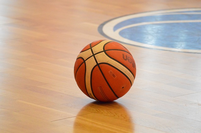 basket palla parquet
