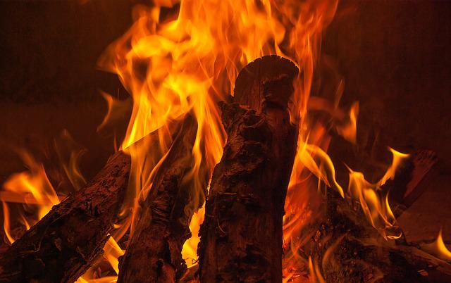fire g1a4fb1626 640