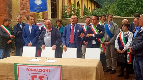 treni varallo